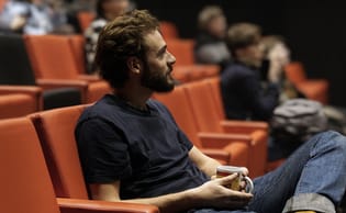 Ambroise Carminati dans le public avec les étudiants