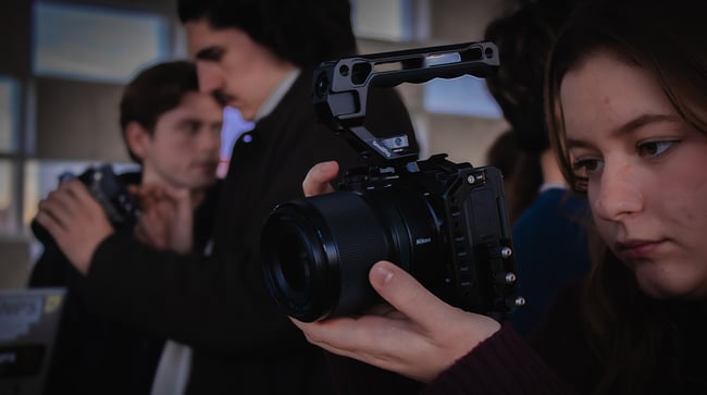 Les étudiants d'EICAR testent le matériel Nikon