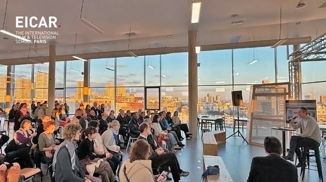 photo d'Abraham Goldblat répondant aux questions de nos étudiants