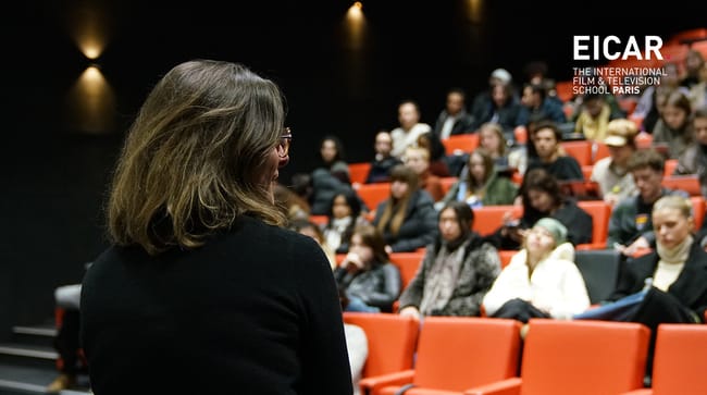 Picture of Fanny Pousset sharing her experience with the students of EICAR