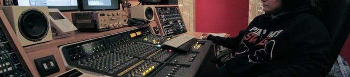 img-ingenieur-son-studio-hero